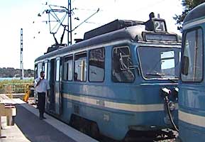 Rustikale Technik, sie hat die Umstellung von Links- auf Rechtsverkehr überstanden.