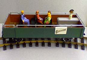 Wenn es was zu feiern gibt ist der Wagen auf der Gartenbahn unterwegs.