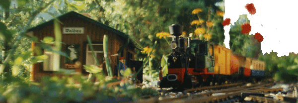 Modellbahn im Garten