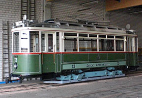In der Abstellhalle des Betriebshofes