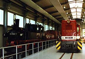 L45H-358 in der Fahrzeughalle der Preßnitztalbahn