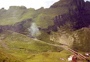 Dieselzug muß Abstand halten, 2003