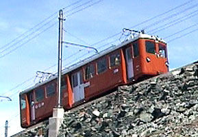 Bhe 2/4 steil aufwärts (2000)