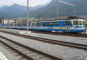 Fünfwagenzug in Aigle - Juli 2007