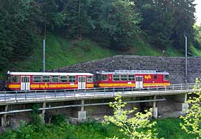 wie war das früher, als die Straße noch schmaler war?