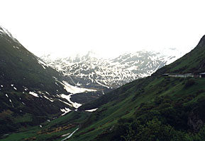 noch herrscht Winter an der Rheinquelle und am Oberalppaß