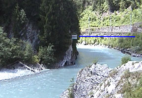 Hochwassermarke gleich am Eingang in die Rheinschlucht